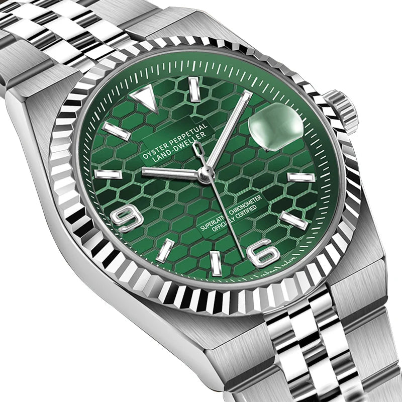 PINDU P1670 NH35 automatic honeycomb dial green dial steel jubilee bracelet angle view