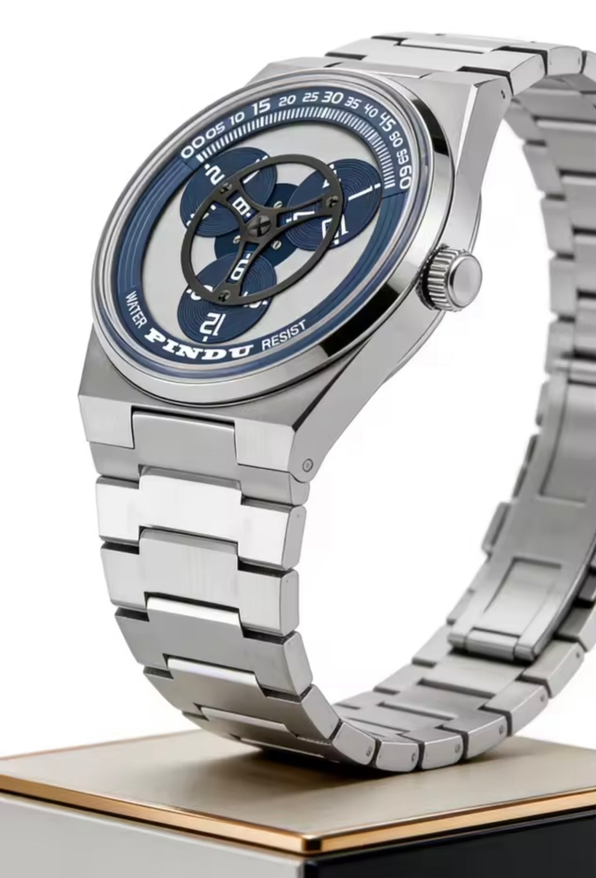 PINDU P6618 rotating disk dial watch angled display stand sport case blue disk steel bracelet side view